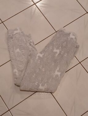 4/$40 La Vie En Rose Soft Light Gray Fleece Pajama Pants With Pockets - Size XL